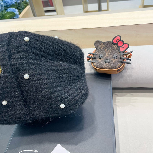 BEANIE HAT IN BLACK WOOL 430082