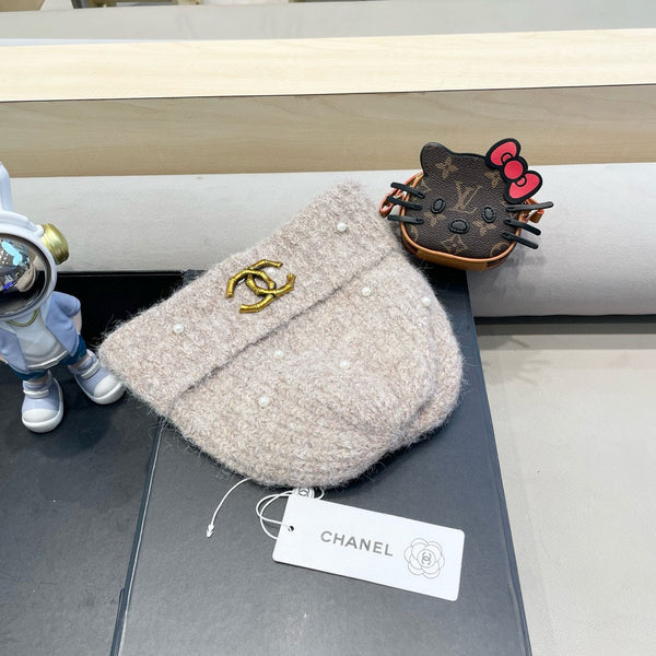 BEANIE HAT IN KHAKI BROWN WOOL 430084