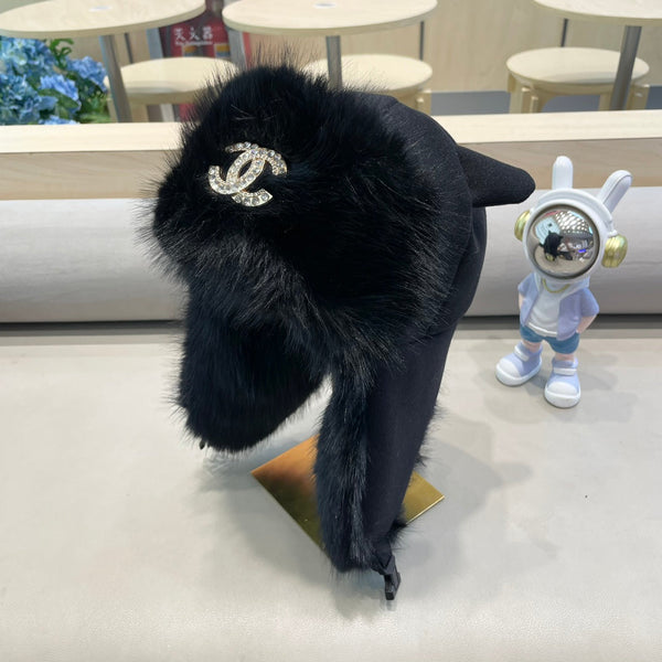 TRAPPER HAT IN BLACK SUEDE AND LAMB FUR 429972