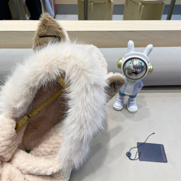 BERRETTO IN LANA BEIGE MANDORLA E PELLICCIA DI AGNELLO 435075