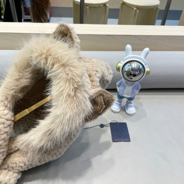 BEANIE HAT IN COSMIC LATTE BEIGE WOOL AND LAMB FUR 435073