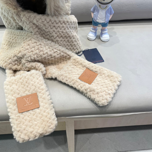 BEANIE HAT IN COSMIC LATTE BEIGE WOOL AND LAMB FUR 435073