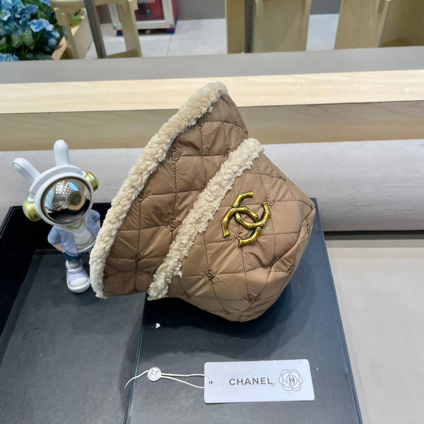 BUCKET HAT IN CAMEL BROWN LAMB WOOL AND THICK COTTON 431684