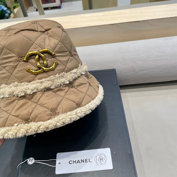 BUCKET HAT IN CAMEL BROWN LAMB WOOL AND THICK COTTON 431684