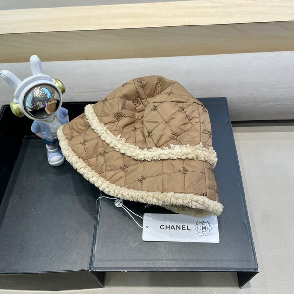 BUCKET HAT IN CAMEL BROWN LAMB WOOL AND THICK COTTON 431684