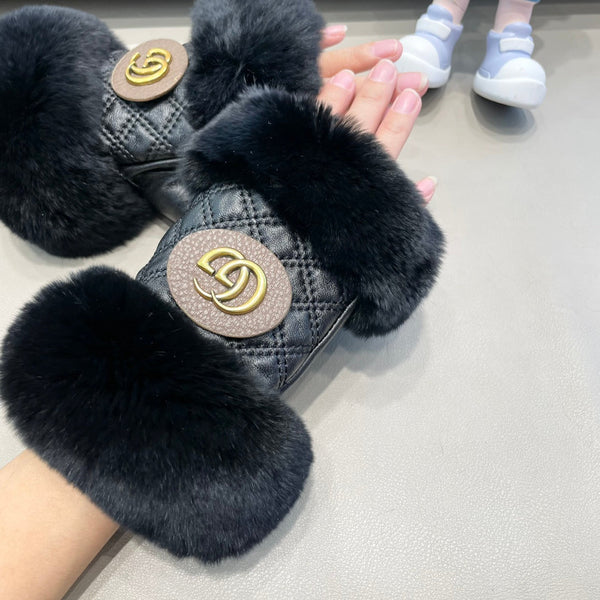 HALF-FINGER GLOVES IN BLACK RABBIT FUR AND LAMBSKIN 432564