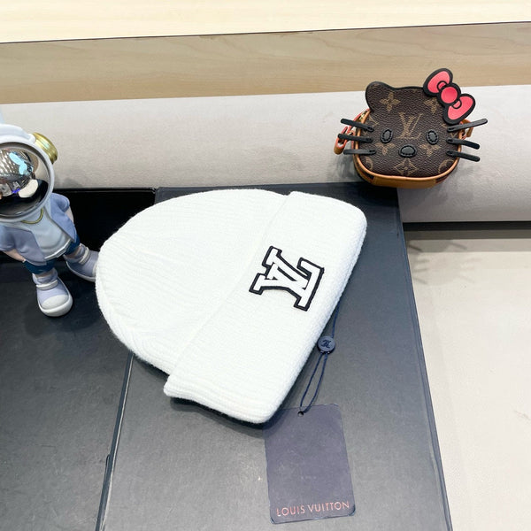 BEANIE HAT IN WHITE WOOL 435029