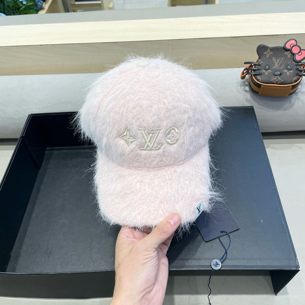 BASEBALL CAP IN PASTEL PINK RABBIT FUR 434934