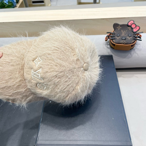 BASEBALL CAP IN BEIGE RABBIT FUR 434938