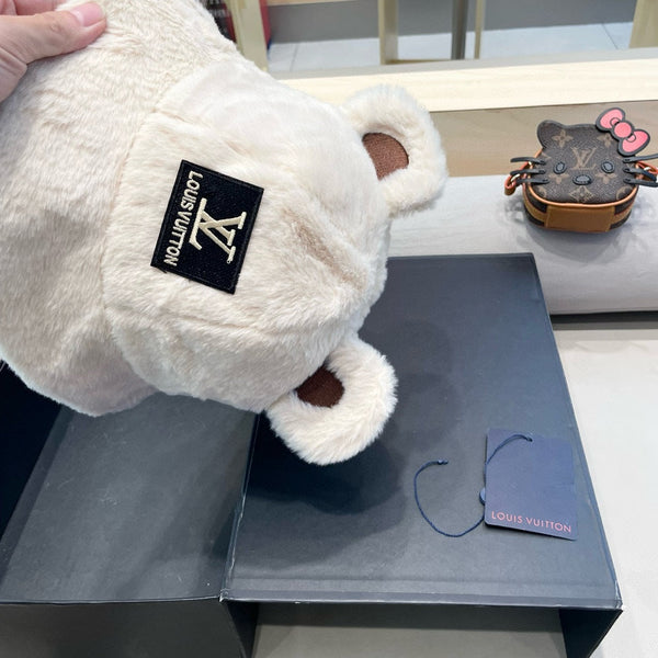 CAPPELLO A SECCHIELLO IN LANA BIANCA E PELLICCIA DI AGNELLO 434940