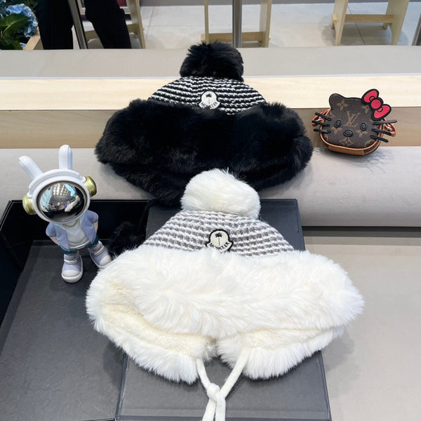 BEANIE HAT IN BLACK WOOL AND FLEECE 436748