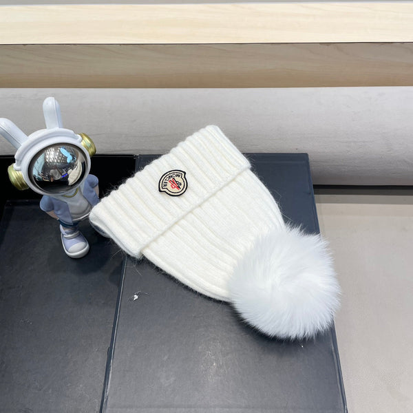 BERRETTO IN LANA BIANCA CON PON PON 438106