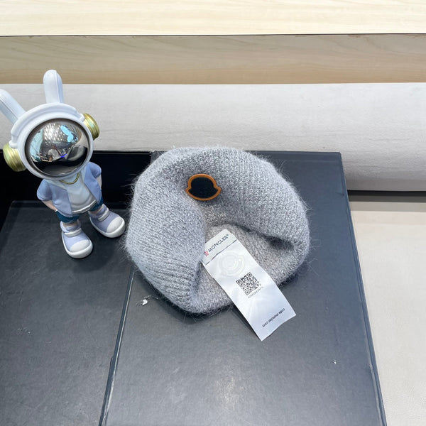BERRETTO IN LANA GRIGIO NUVOLA 438127