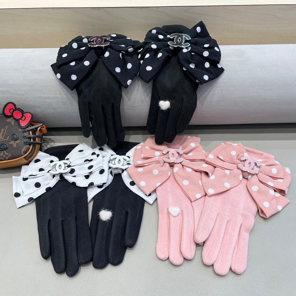 GLOVES IN BLACK MIX WHITE WOOL 454572