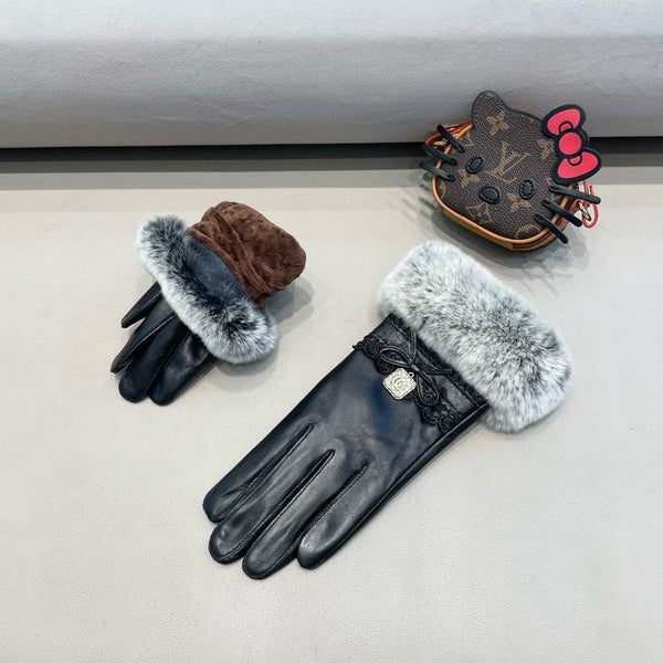 TOUCHSCREEN GLOVES IN BLACK LAMBSKIN AND MINK FUR 460071