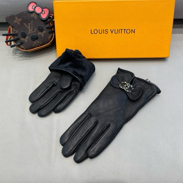 GLOVES IN BLACK LAMBSKIN 462395