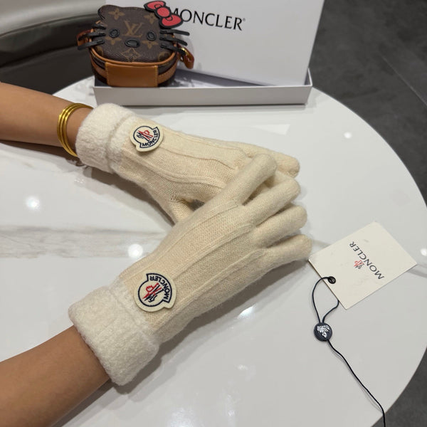 Moncler 26S Cable-Knit Full-Finger Gloves Wool 505726