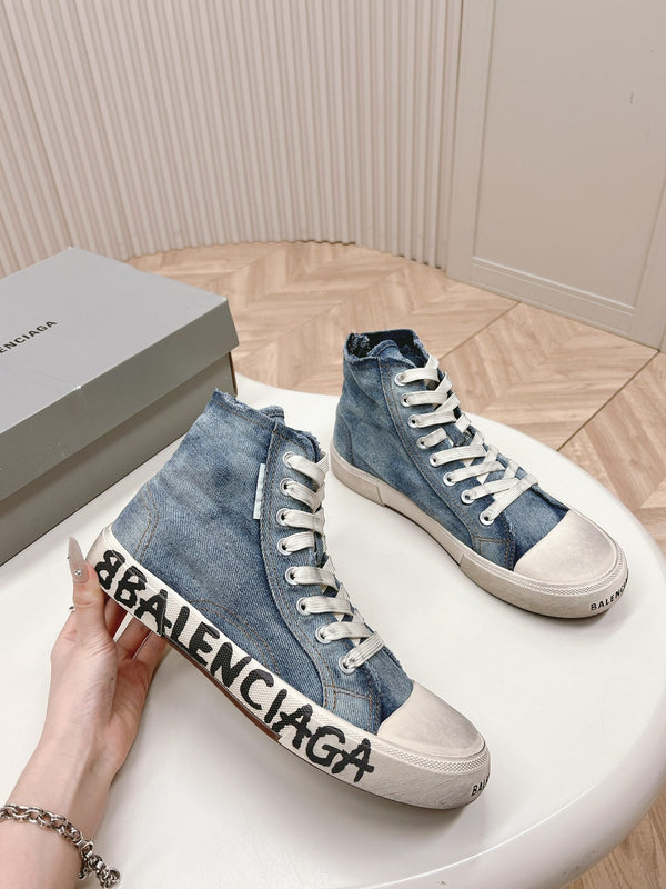 HIGH-TOP SNEAKERS IN BLUE DENIM LOGO PRINT