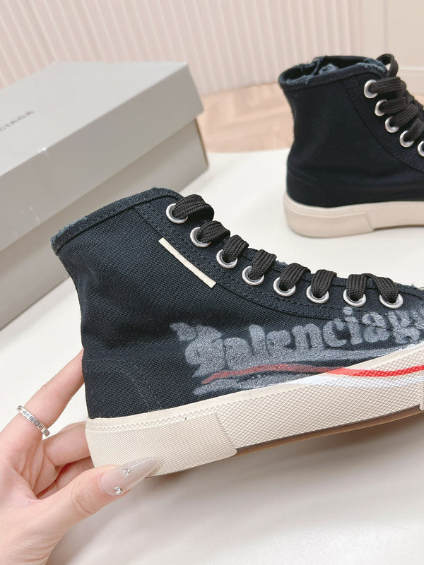BLACK CANVAS HIGH-TOP SNEAKERS LOGO GRAFFITI
