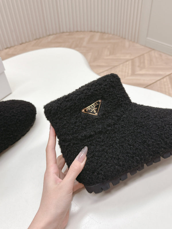 STIVALI DA NEVE IN SHEARLING NERO