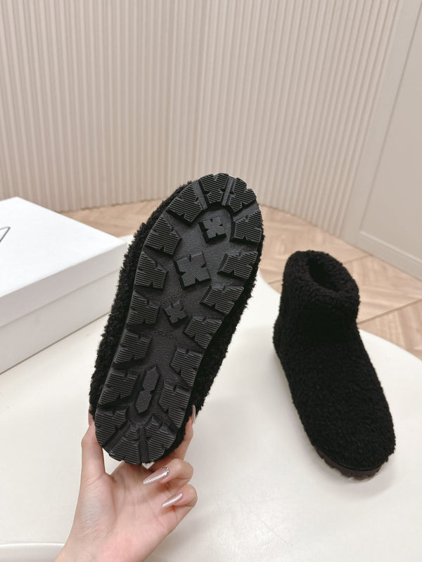 STIVALI DA NEVE IN SHEARLING NERO