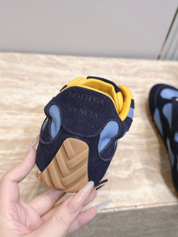BV Orbit Flash Retro Sneake Blue Suede 934419