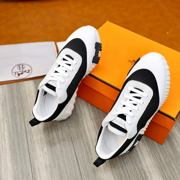 HM BOUNCING SNEAKER BLACK AND WHITE CANVAS