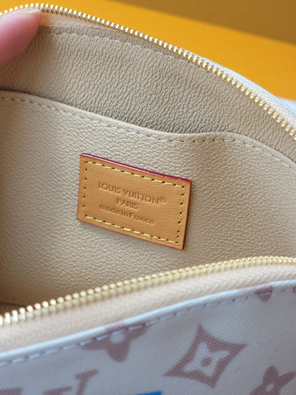 LV M14909 Beauty Case PM Multicolor Monogram Dune Canvas