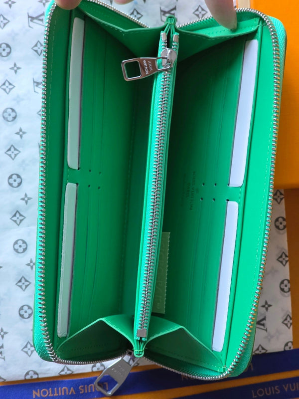 LV Zippy Wallet Horizontal Bamboo Green Taurillon Monogram leather