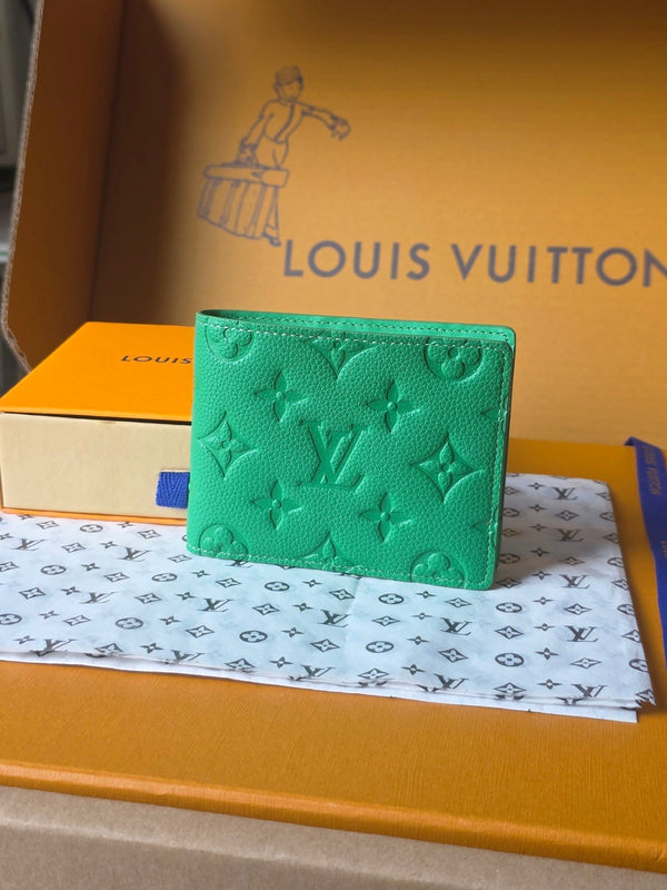 LV M25998 Multiple Wallet Bamboo Green Taurillon Monogram leather