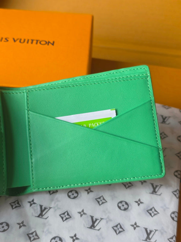 LV M25998 Multiple Wallet Bamboo Green Taurillon Monogram leather