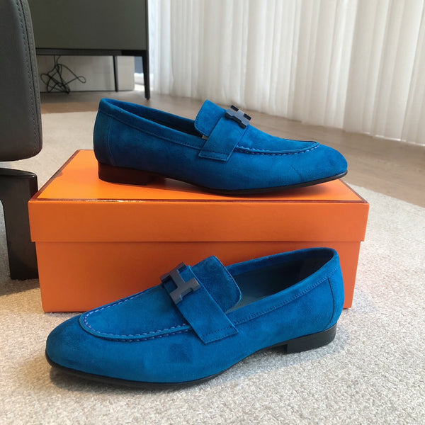 Mocassino Paris in pelle di vitello scamosciata blu con fibbia distintiva 509352