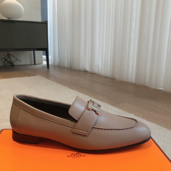 Paris Loafer Taupe Calfskin With Silver Signature Buckle 509377