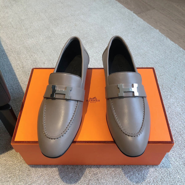 Paris Loafer Taupe Calfskin With Silver Signature Buckle 509377