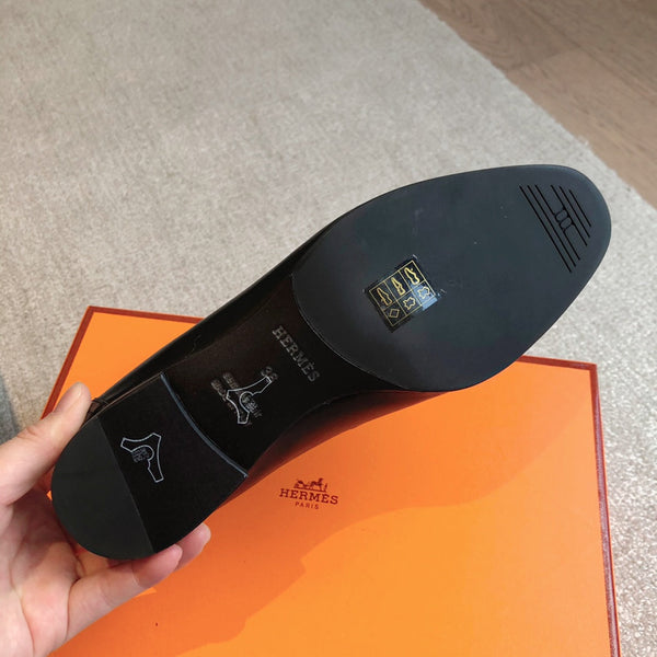 Paris Loafer Black Calfskin With Black Silver Signature Buckle 509379