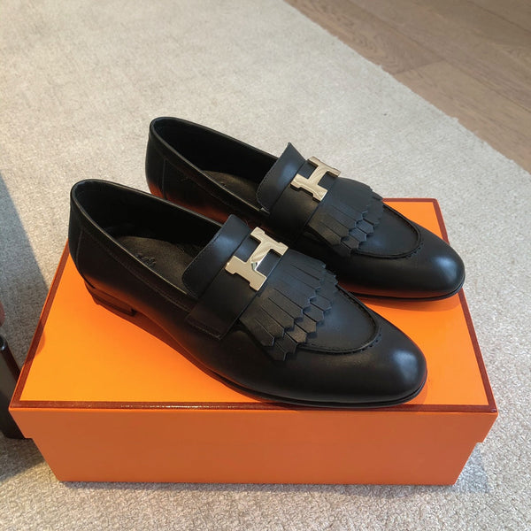Royal Loafer Black Calfskin With Fringe Detail And Silver Signature Buckle 509415