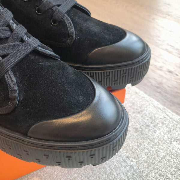 STIVALETTO HM ITINERAIRE IN CAMOSCIO NERO