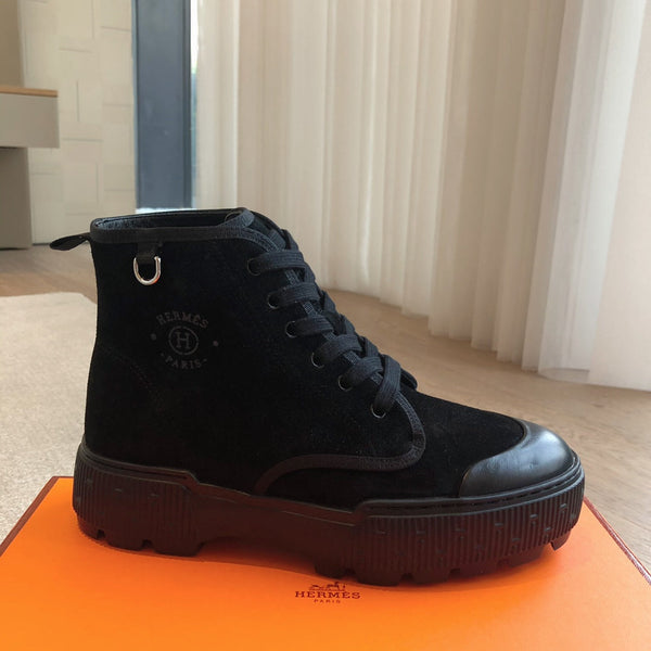 STIVALETTO HM ITINERAIRE IN CAMOSCIO NERO