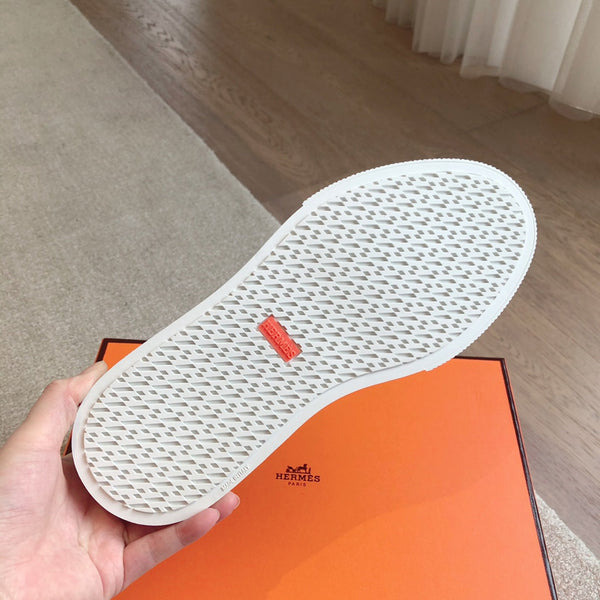 HM GAME SLIP-ON SNEAKER LIGHT GRAY SUEDE