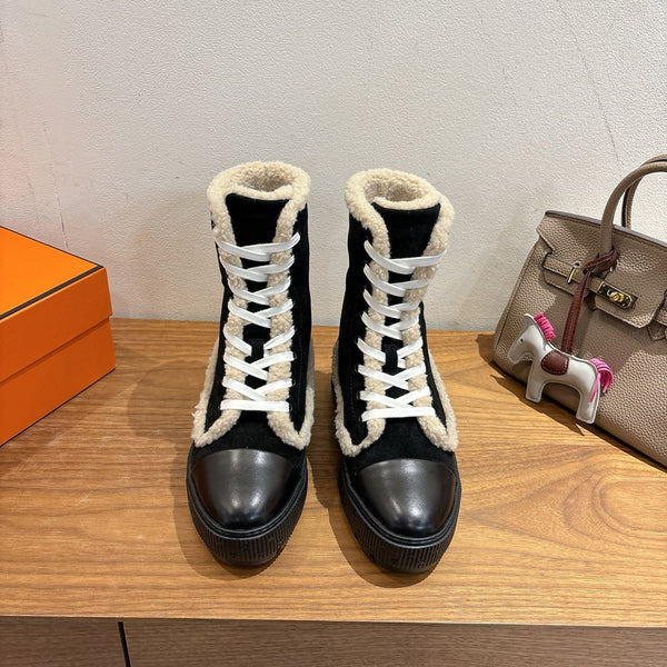 HM 26S Fresh Botines 4cm Black Suede Shearling 110591