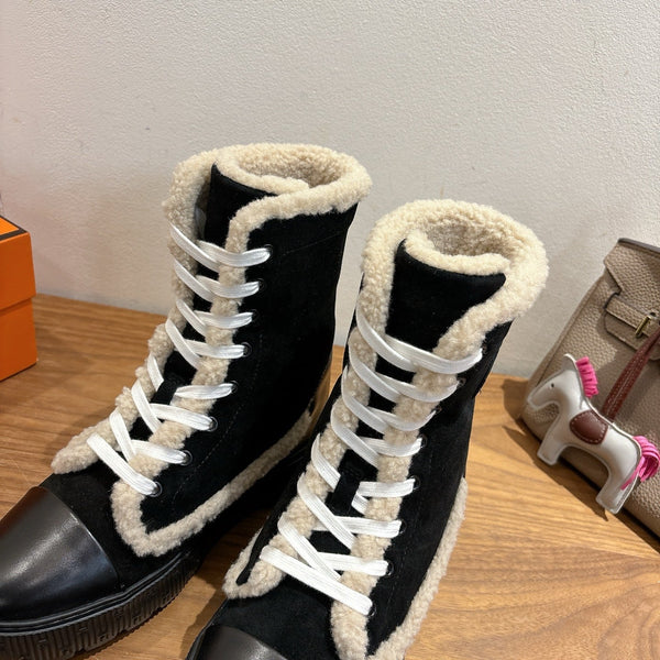 HM 26S Fresh Botines 4cm Black Suede Shearling 110591