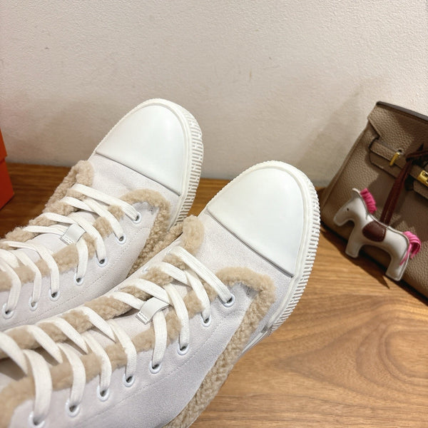HM 26S Fresh Botines 4cm White Suede Shearling 110594