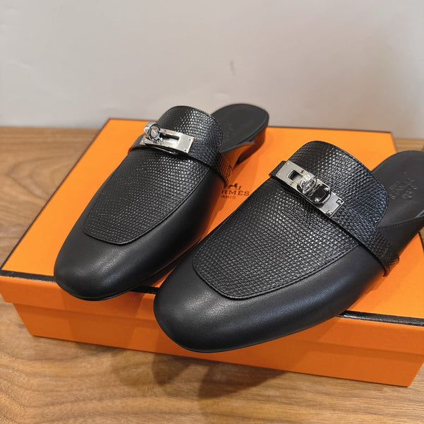 HM 26s Oz Mule In Black Calfskin Gold Hardware
