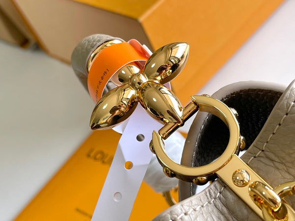 CAPUCINES MINI 21 BEIGE SCURO TAURILLON ORO FERRAMENTA