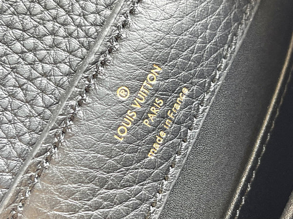 CAPUCINES MINI 21 NERO TAURILLON ORO HARDWARE