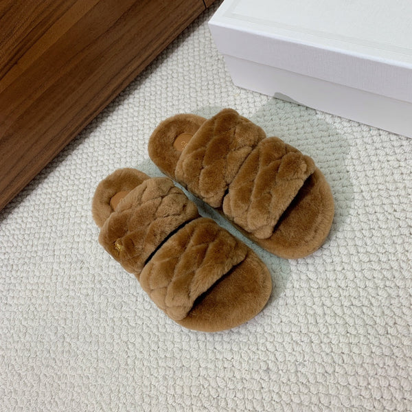 CL 26s Two-Strap Quilted Sandals In Brown Wool