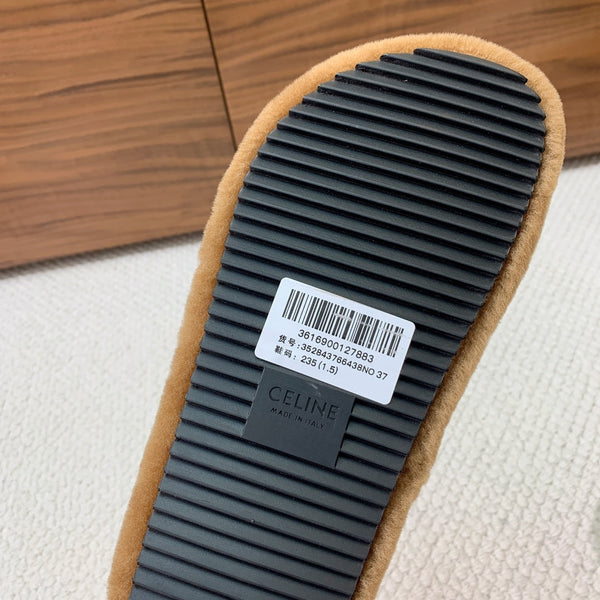 CL 26s Two-Strap Quilted Sandals In Brown Wool