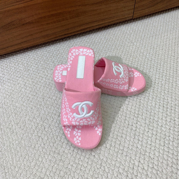 CC Platform Printed Slippers 4.5cm Light Pink Canvas 792621