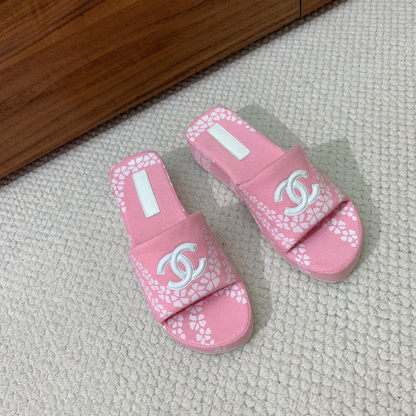 CC Platform Printed Slippers 4.5cm Light Pink Canvas 792621