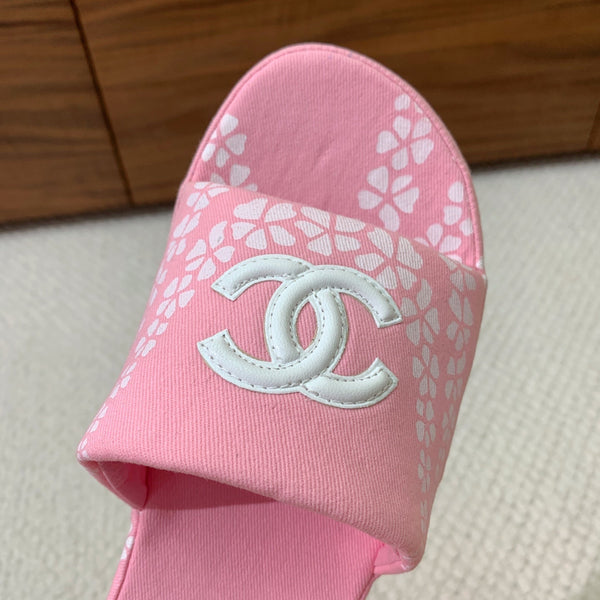 CC Platform Printed Slippers 4.5cm Light Pink Canvas 792621